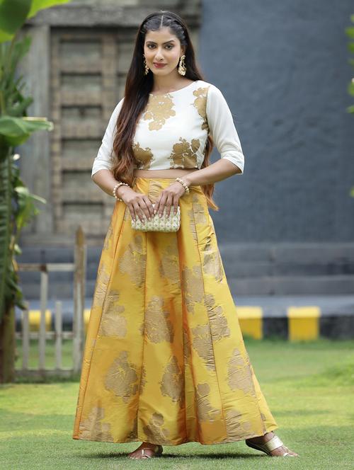 floral flared lehenga - 18465728 - Very Small Image - 1