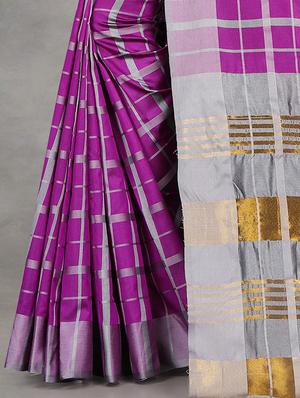 check printed saree with blouse - 18466132 - Standard Image - 3