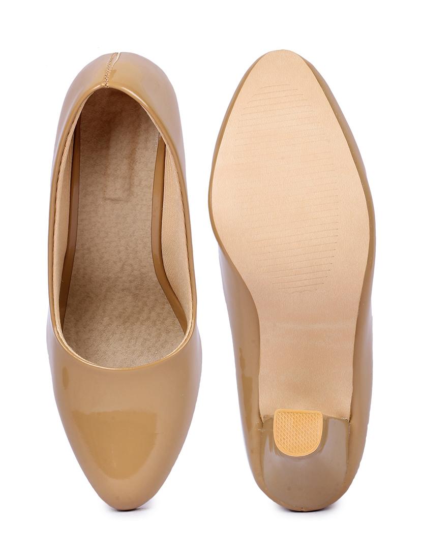 women beige slip on pump - 18468037 - Zoom Image - 4