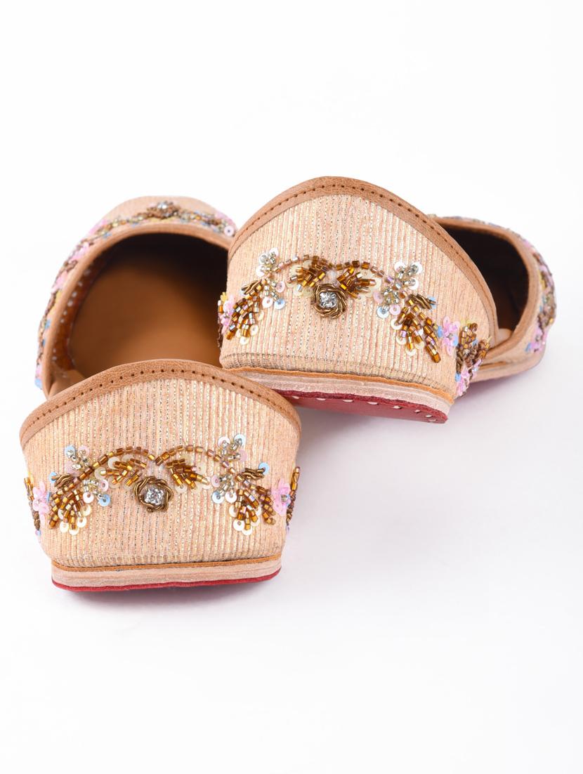 women embroidered slip on jutti - 18468749 - Zoom Image - 4