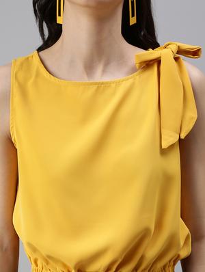 tie up sleeve solid crop top - 18469939 - Standard Image - 5
