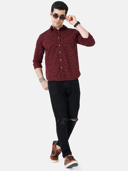 casual shirt, has a spread collar, - 18471431 - Standard Image - 1