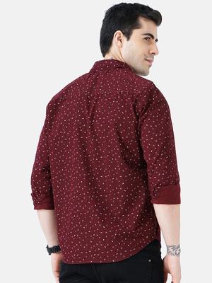 casual shirt, has a spread collar, - 18471431 - Standard Image - 6