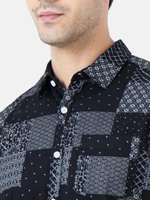 casual shirt, has a spread collar, - 18471453 - Standard Image - 5