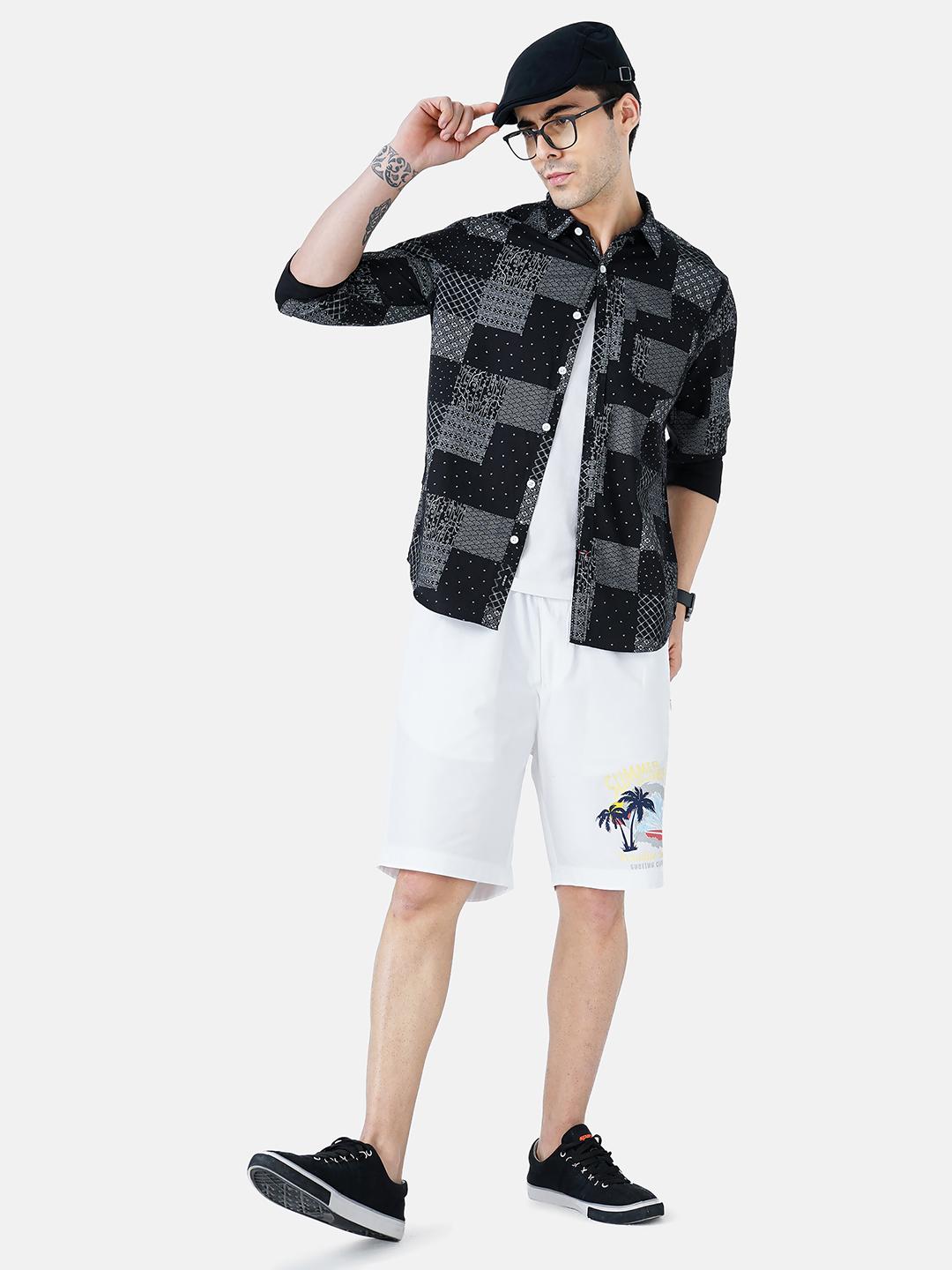 casual shirt, has a spread collar, - 18471453 - Zoom Image - 1