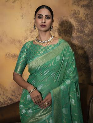 jacquard work woven saree with blouse - 18472460 - Standard Image - 3