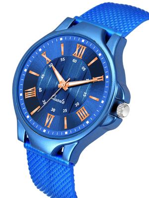 men watch 523 golden ad with blue dial three kan case with women watch 3034 two kinds and white tree in black dial numeric case - 18503517 - Standard Image - 2