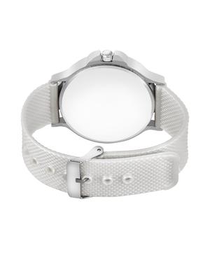 men watch 566 half half white three kan case with women watch 3034 two kinds and white tree in black dial numeric case - 18503571 - Standard Image - 3