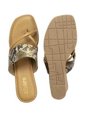 tan animal print toe separator wedge - 18510170 - Standard Image - 4