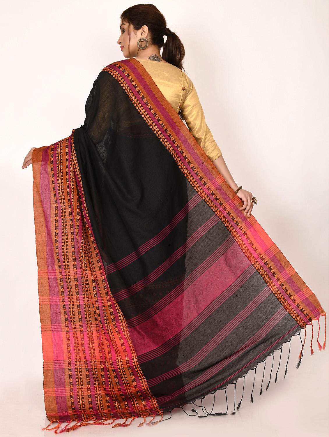 tassel detailed handloom saree with blouse - 18515038 - Zoom Image - 2