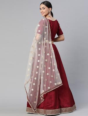 maroon color lehenga and choli with zari work and dupatta - 18519642 - Standard Image - 3