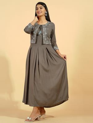 embroidered anarkali kurta with jacket - 18528965 - Standard Image - 4