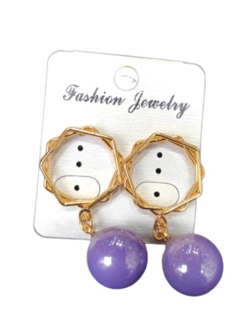 women stylish earring - 18531747 - Standard Image - 1