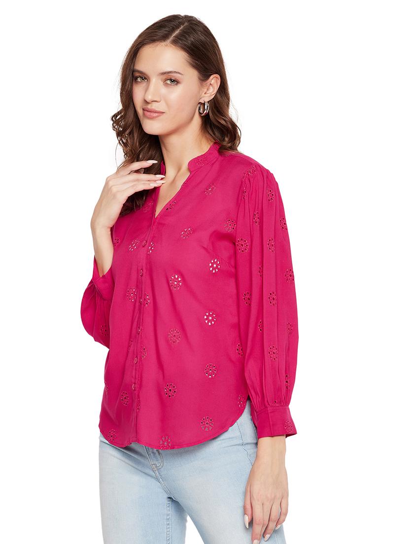 pink solid regular shirt - 18532992 - Zoom Image - 2