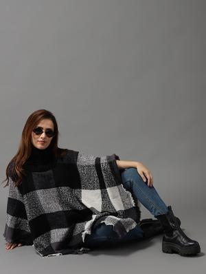 turtle neck checkered poncho - 18545261 - Standard Image - 5