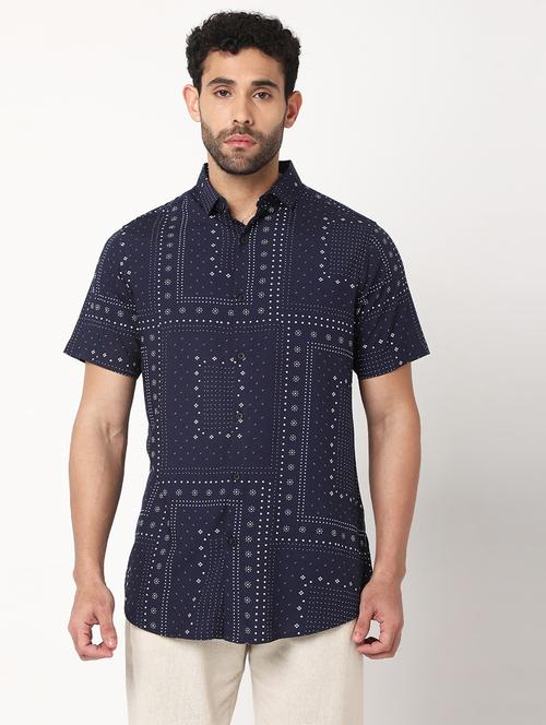 printed short sleeved casual shirt - 18578580 - Standard Image - 1