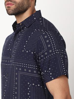 printed short sleeved casual shirt - 18578580 - Standard Image - 5