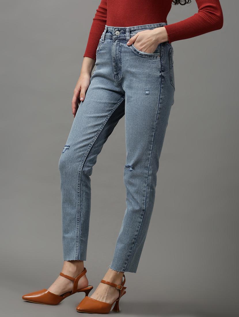 mid rise denim jean - 18589078 - Zoom Image - 2