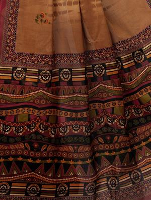 floral printed saree with blouse - 18629845 - Standard Image - 5