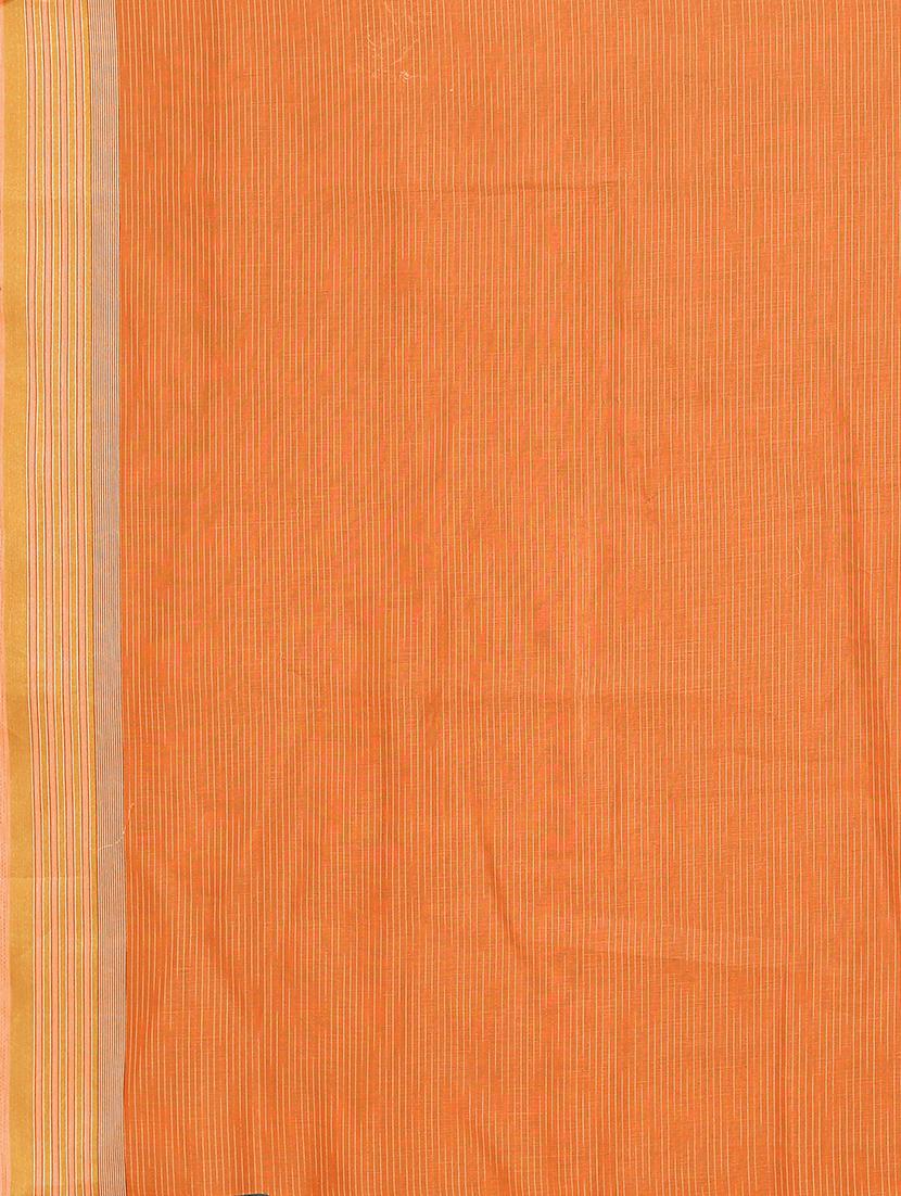 striped handloom saree with blouse - 18656462 - Zoom Image - 5
