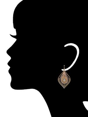 Elegant Thread Work Earrings - 49692 - Standard Image - 2