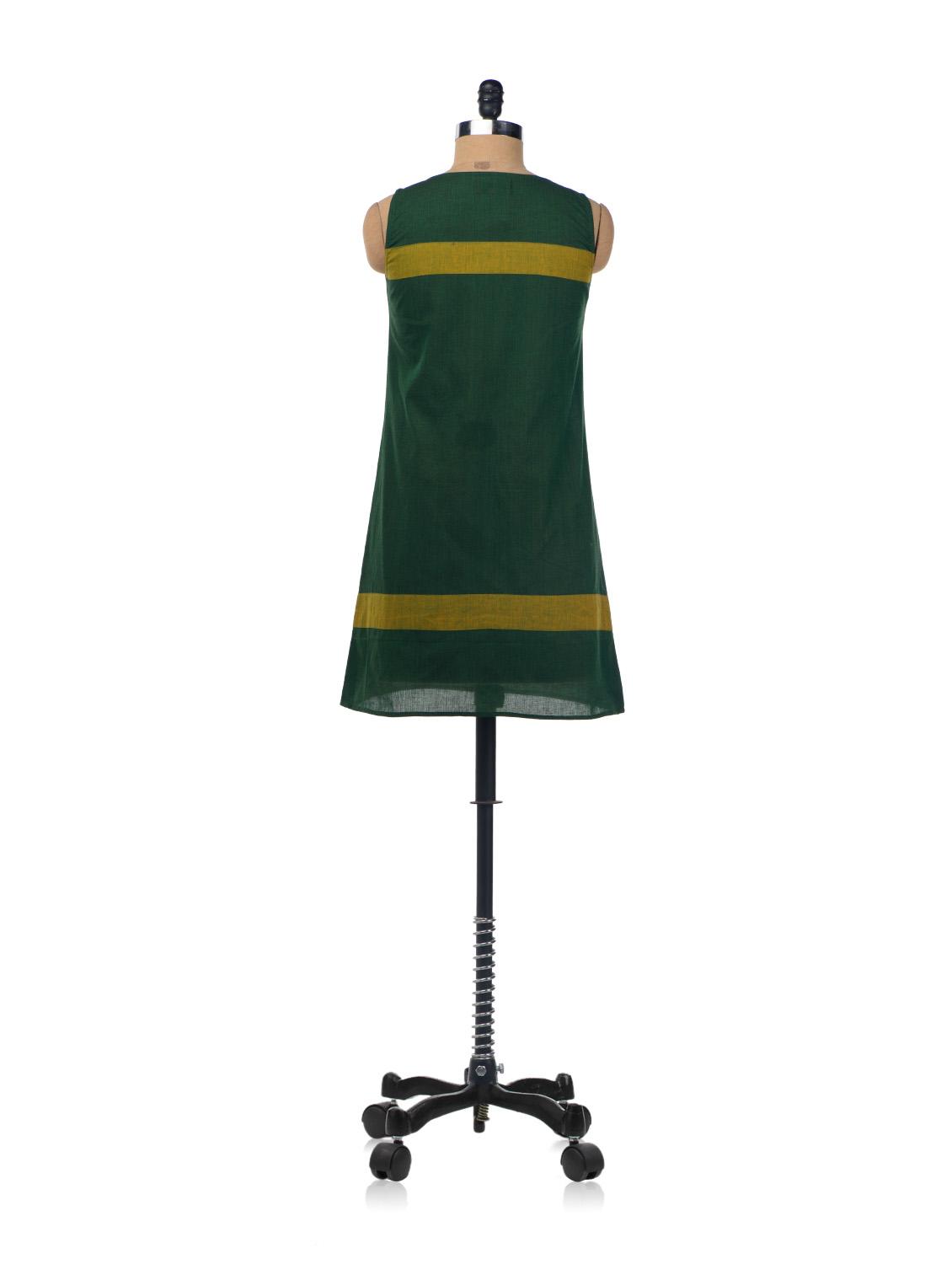 green shift dress - 6784 - Zoom Image - 3