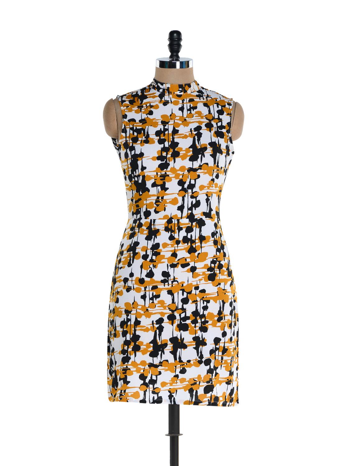 printed chic dress - 894318 - Zoom Image - 1