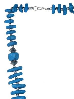 blue beaded necklace - 954954 - Standard Image - 3