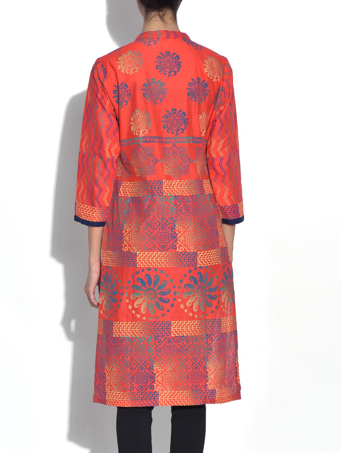 red cotton straight kurta - 9553523 - Zoom Image - 3