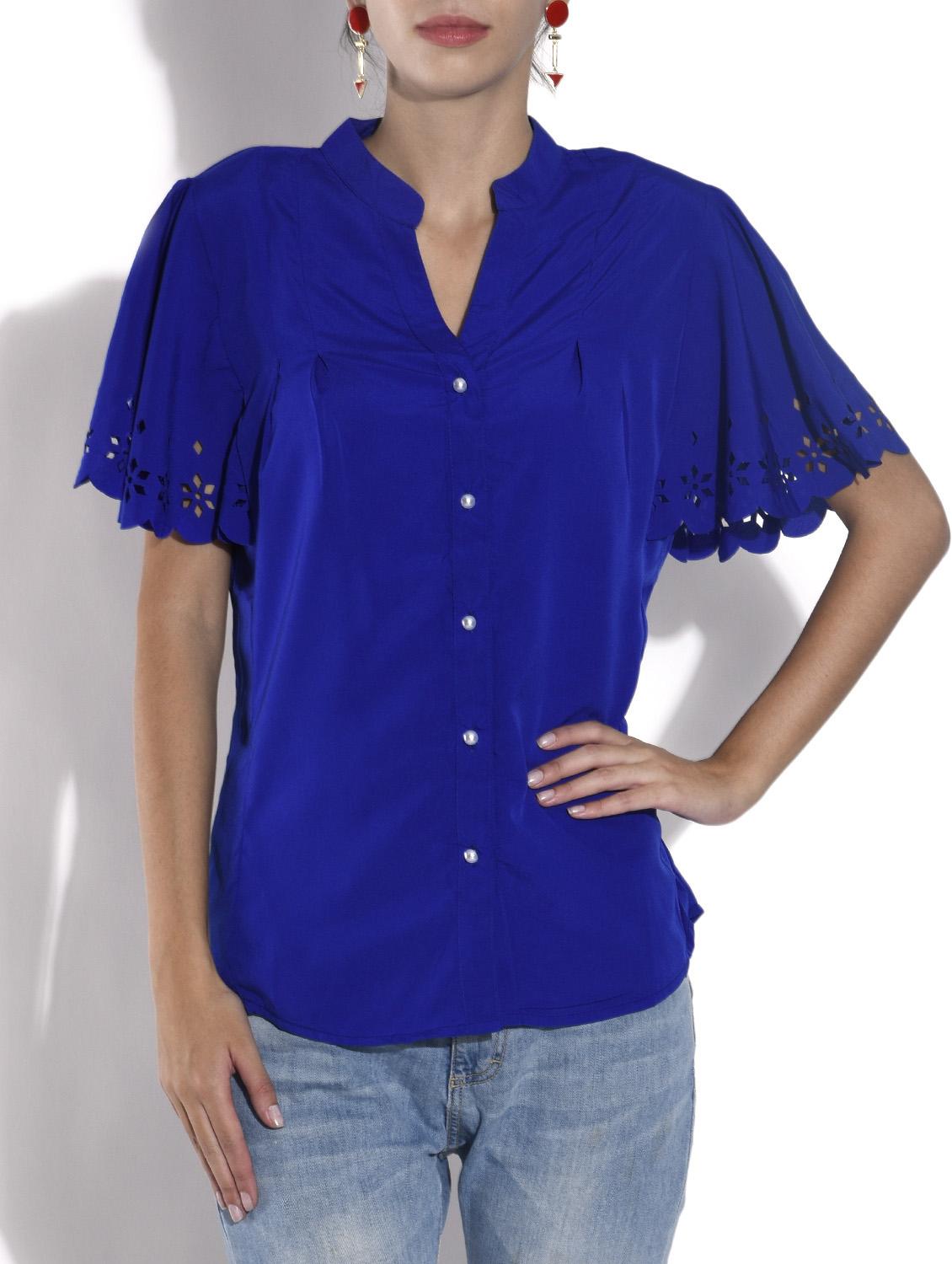 die cut bell sleeved button up top - 9565500 - Zoom Image - 1