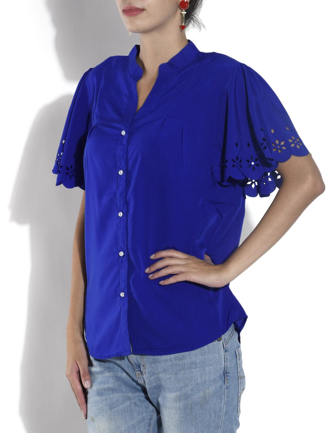 die cut bell sleeved button up top - 9565500 - Zoom Image - 2