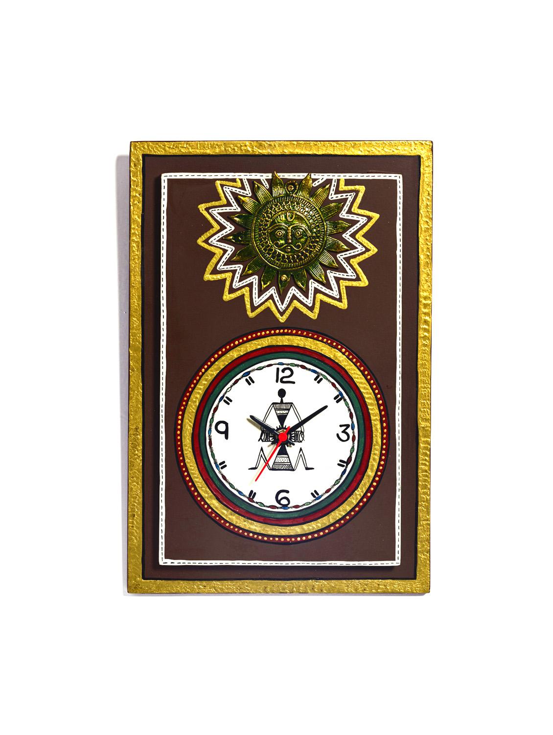 brown wooden printed sun pattern analog wall time piece - 9605690 - Zoom Image - 1