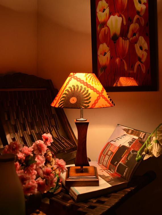multicolored wooden table lamp with printed shade - 9618607 - Zoom Image - 5