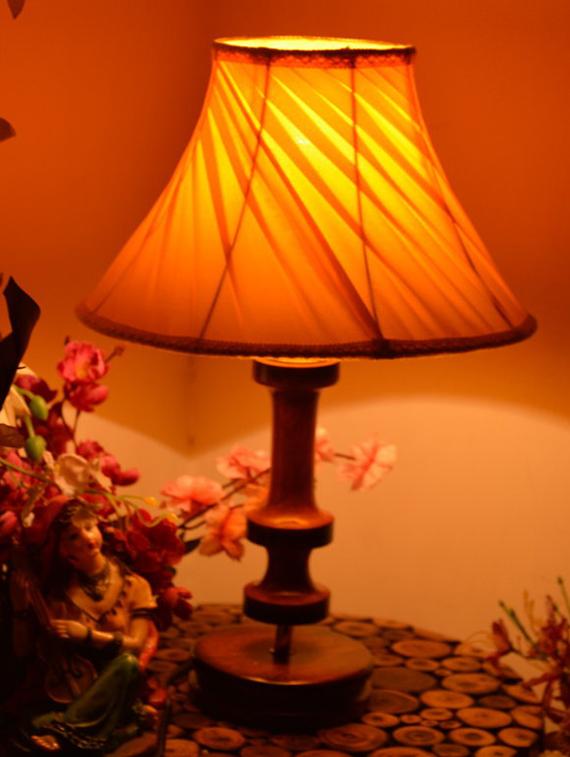brown and yellow wooden table lamp - 9618618 - Zoom Image - 1