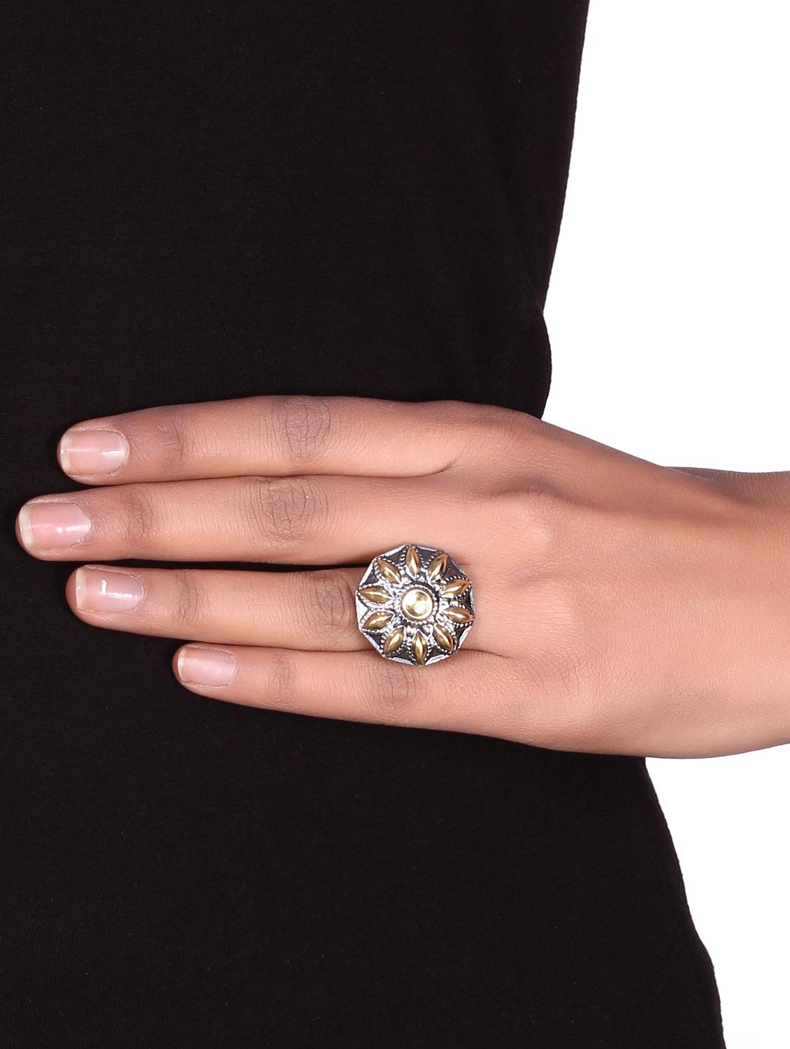 92.5 sterling silver dual toned floral statement ring - 9648422 - Zoom Image - 2