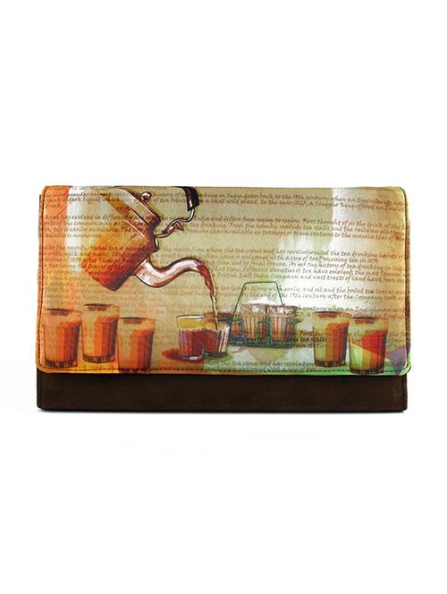 brown graphic printed clutch - 9758321 - Standard Image - 1