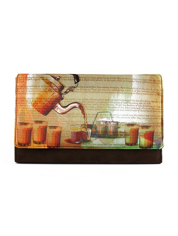 brown graphic printed clutch - 9758321 - Zoom Image - 1