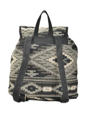 black woven canvas back-pack - 989324 - Standard Image - 2