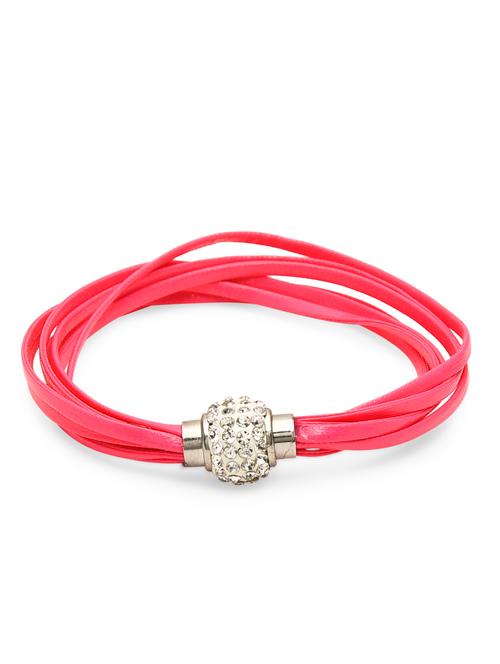 red bracelet - 9995049 - Very Small Image - 1