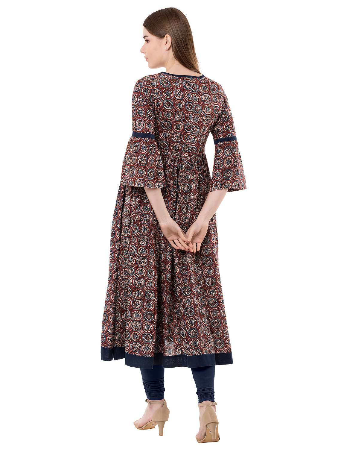 Buy online Kalamkari Bell Sleeves Kurta from Kurta Kurtis for Women by