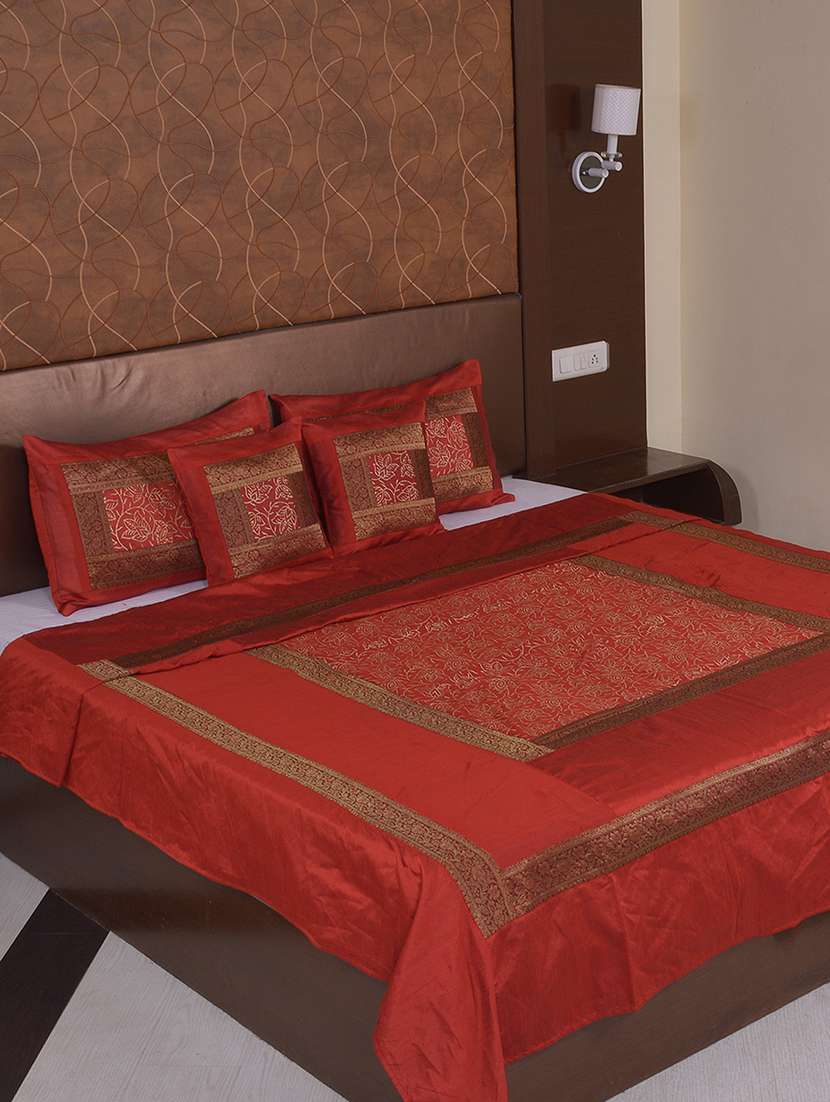 Buy online Polysilk Hand Gold Print Bed Cover With 2 Pillow Cover & 2