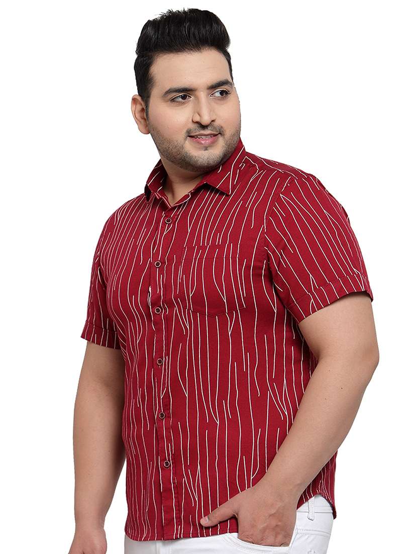 Pluss Maroon Printed Casual Shirt