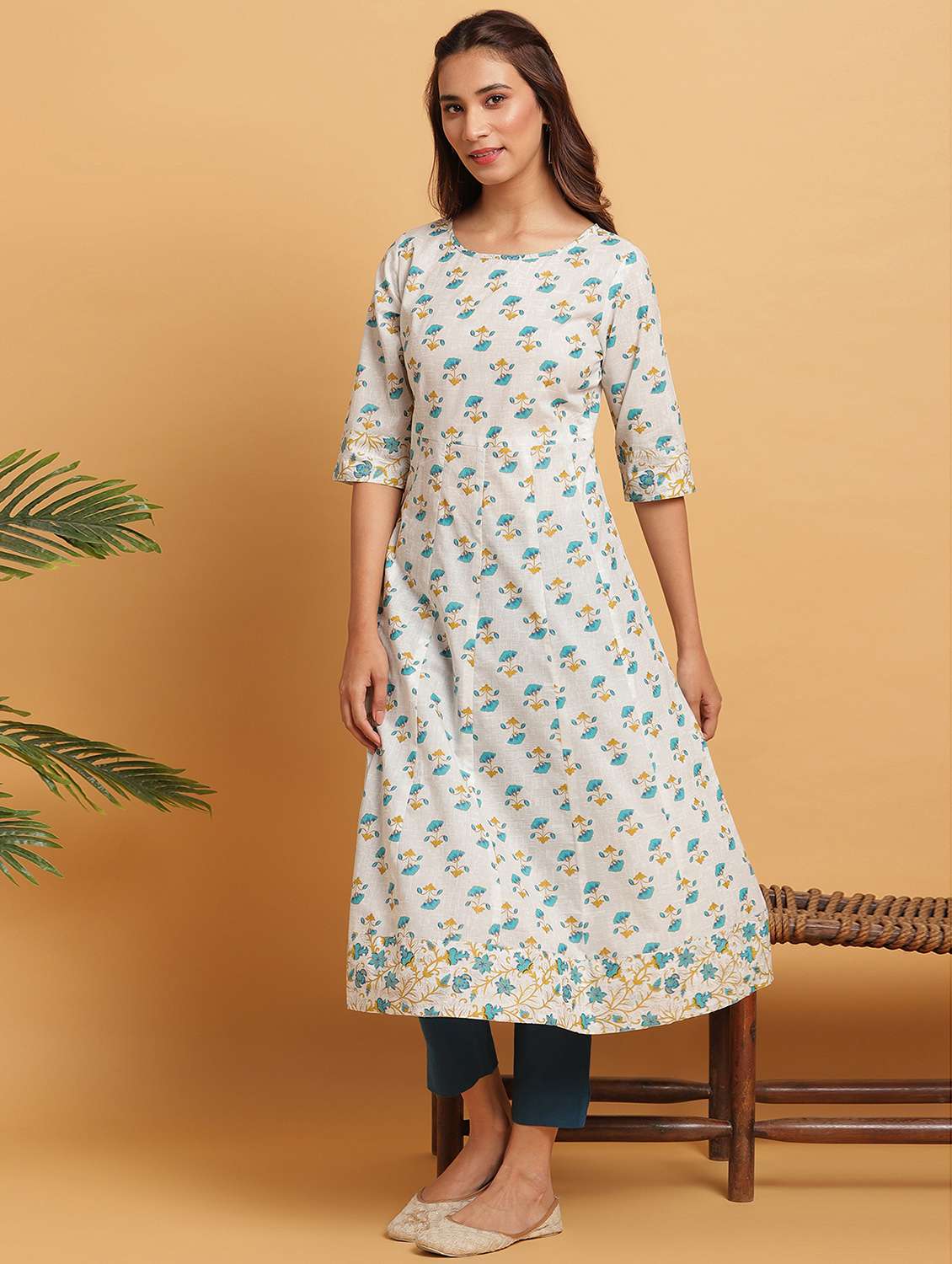 white anarkali kurta