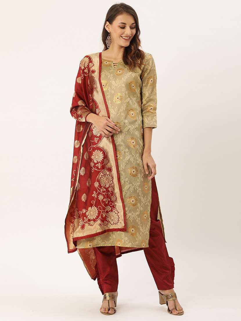 Stunning Straight Pant Suits