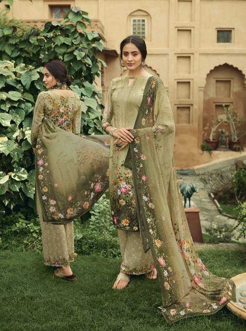 voonik anarkali suits