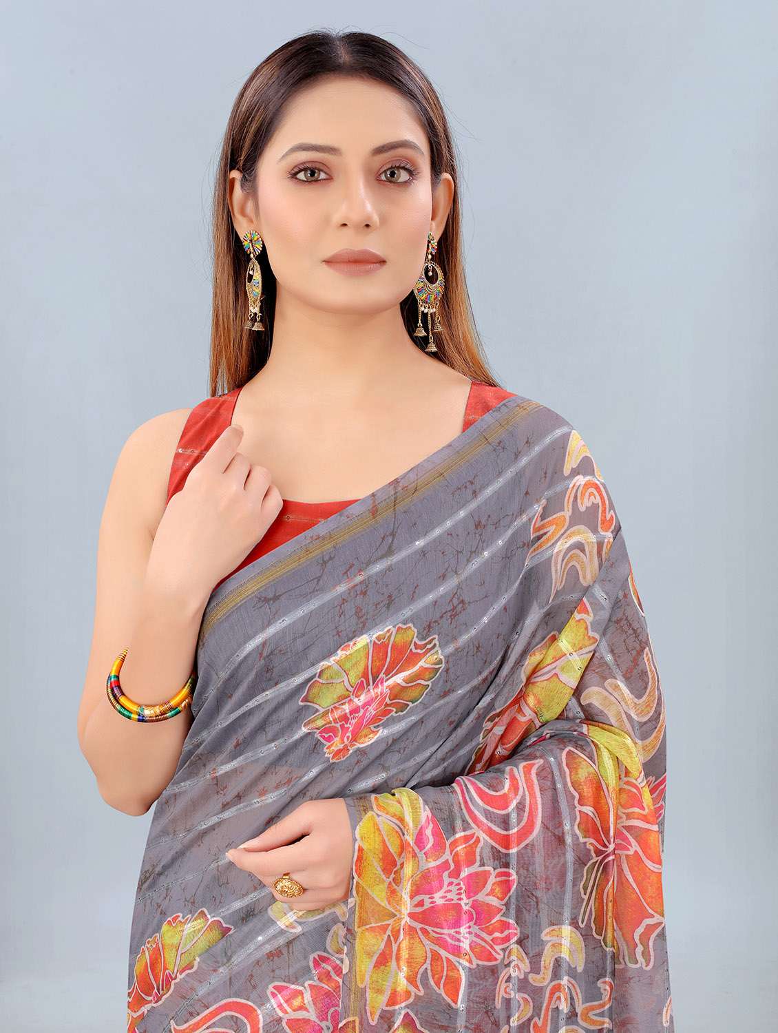 Floral Print Woven Saree With Blouse