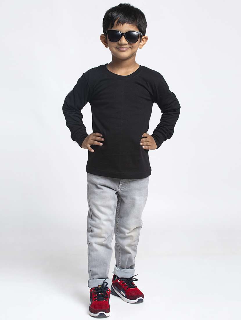 Round Neck Solid T Shirt