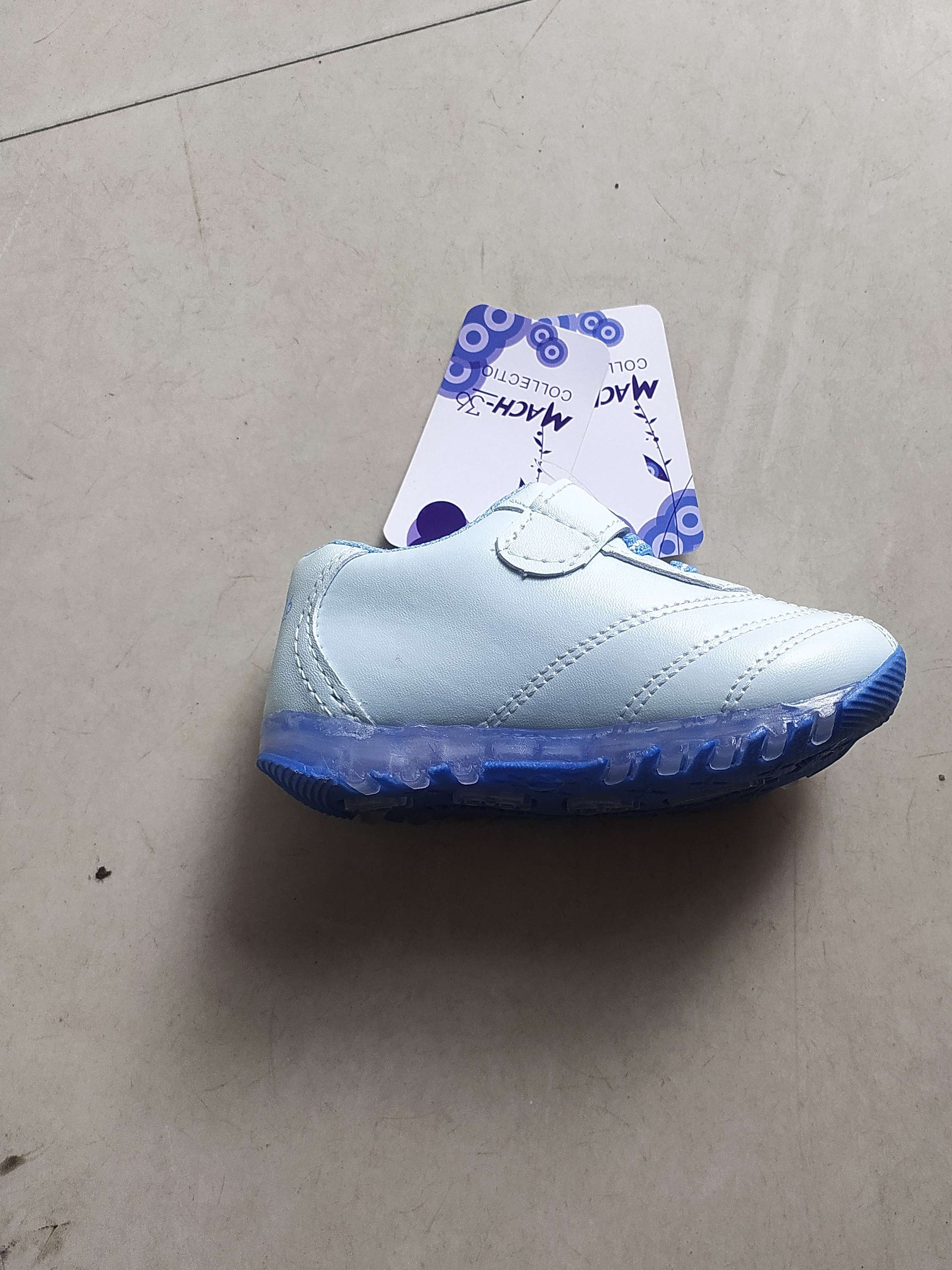 kids casual shoes