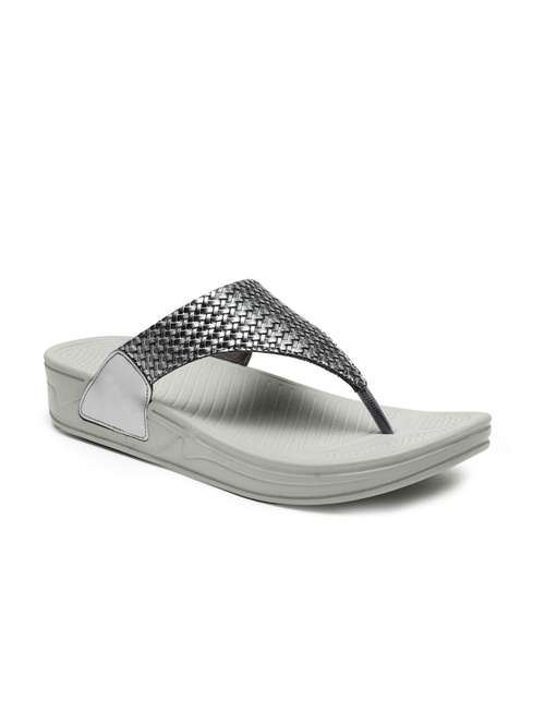 slip on flip flops womens