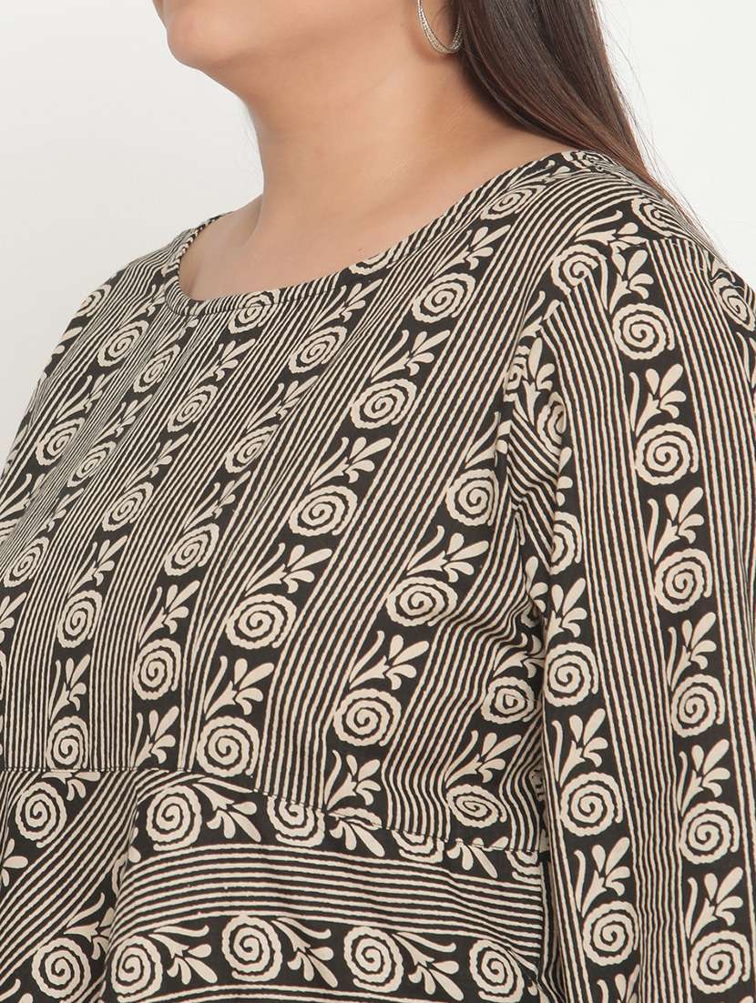 Women's Straight Round Neck Top